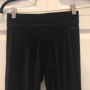 Victoria’s Secret Pink Black velour leggings xs